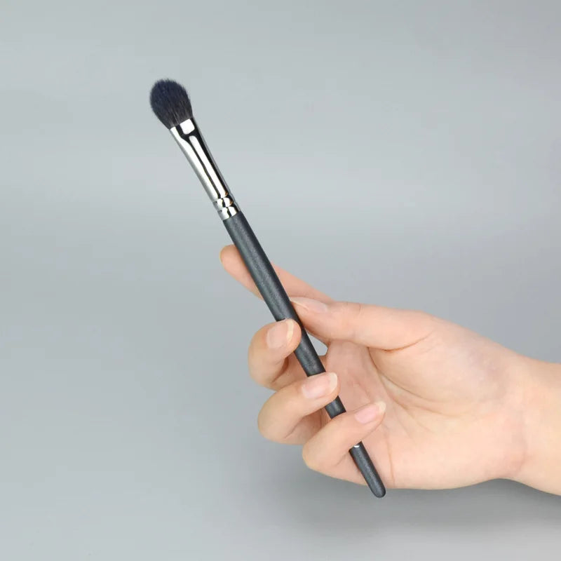 1pc Goat hair Basic Eyeshadow Makeup Brushes small Eye Blending shadow base Big Nose Make up brush animal hair 205a 206a 207a