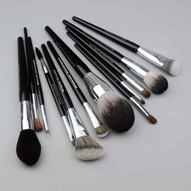 High quality Foundation Makeup brushes set Pro Make up brush Liquid Powder Eyeshadow Crease Concealer cosmetic tools exquisite
