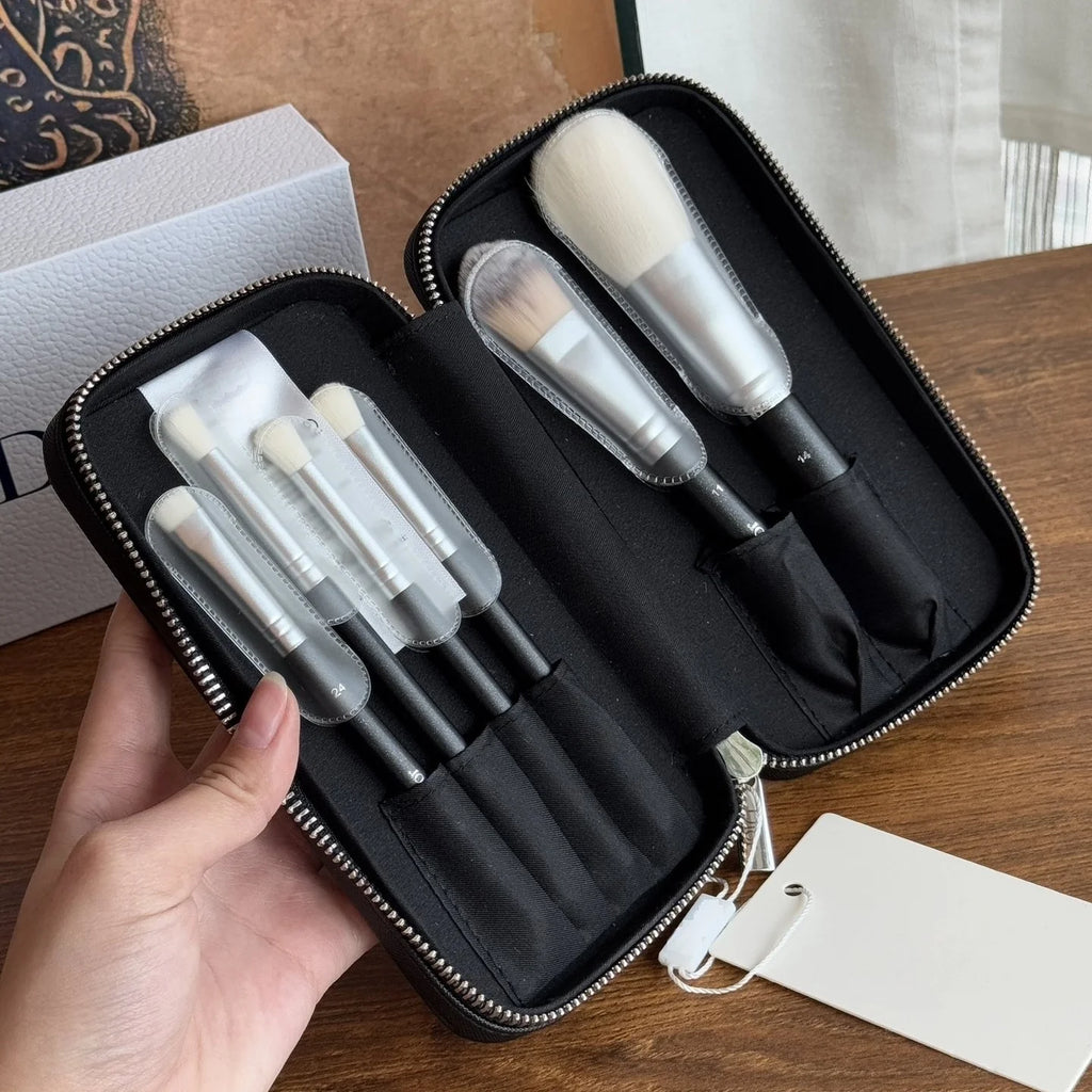 Luxury Makeup Brush High-end Gift Set Foundation Brush Blush Eye Shadow Brush Eyeliner Brush Perfect Gift for Wife Girlfriend