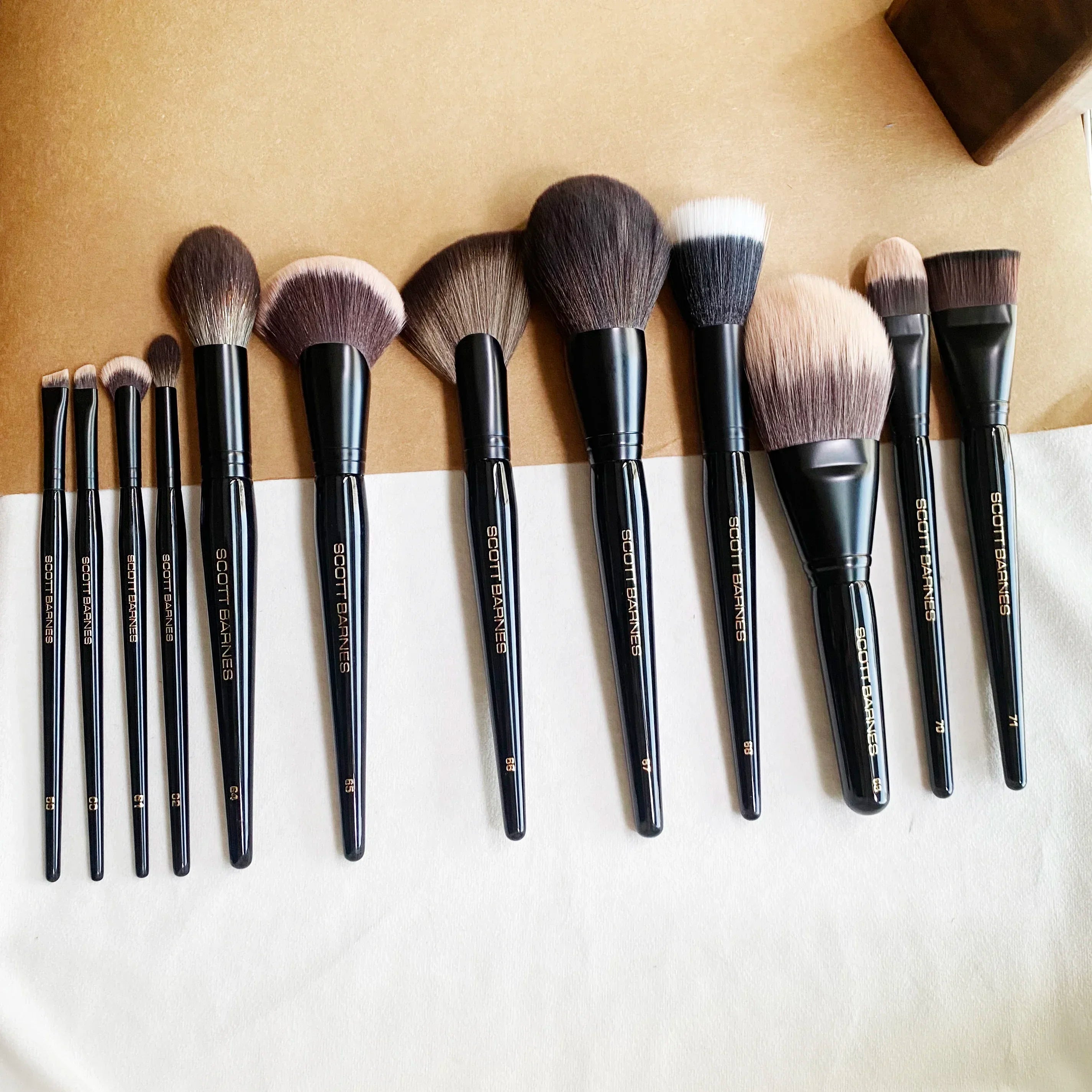 Luxury Black Makeup Brushes Set from SCOTT Super-soft Synthetic Hair Face Powder Blush Eye Shadow Blending Cosmetic Brush Tools
