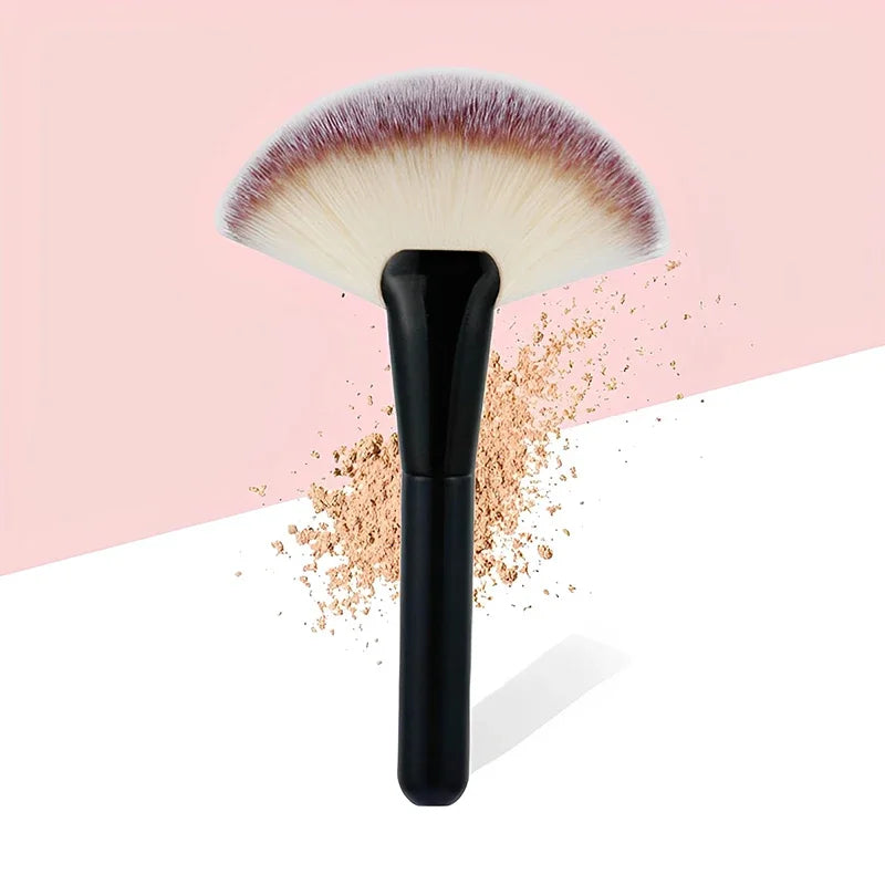 1Pc Fan-shape Makeup Brush Blush Powder Highlighter Makeup Brushes Face Blender For Cheek Soft Natural Hair Make Up Brushes