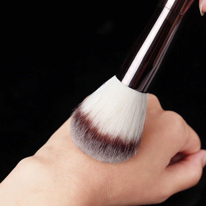 1pc Hourglass Pro Foundation Makeup brushes Powder contour Blusher Make up brush metal handle Highlight Bronzer high end No box